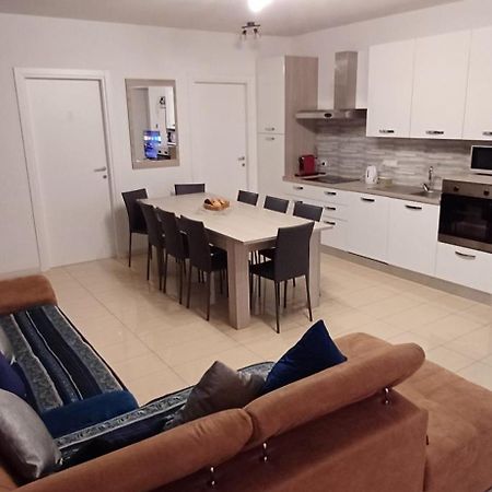 Lucini Ai Portici Apartment Tirano Luaran gambar