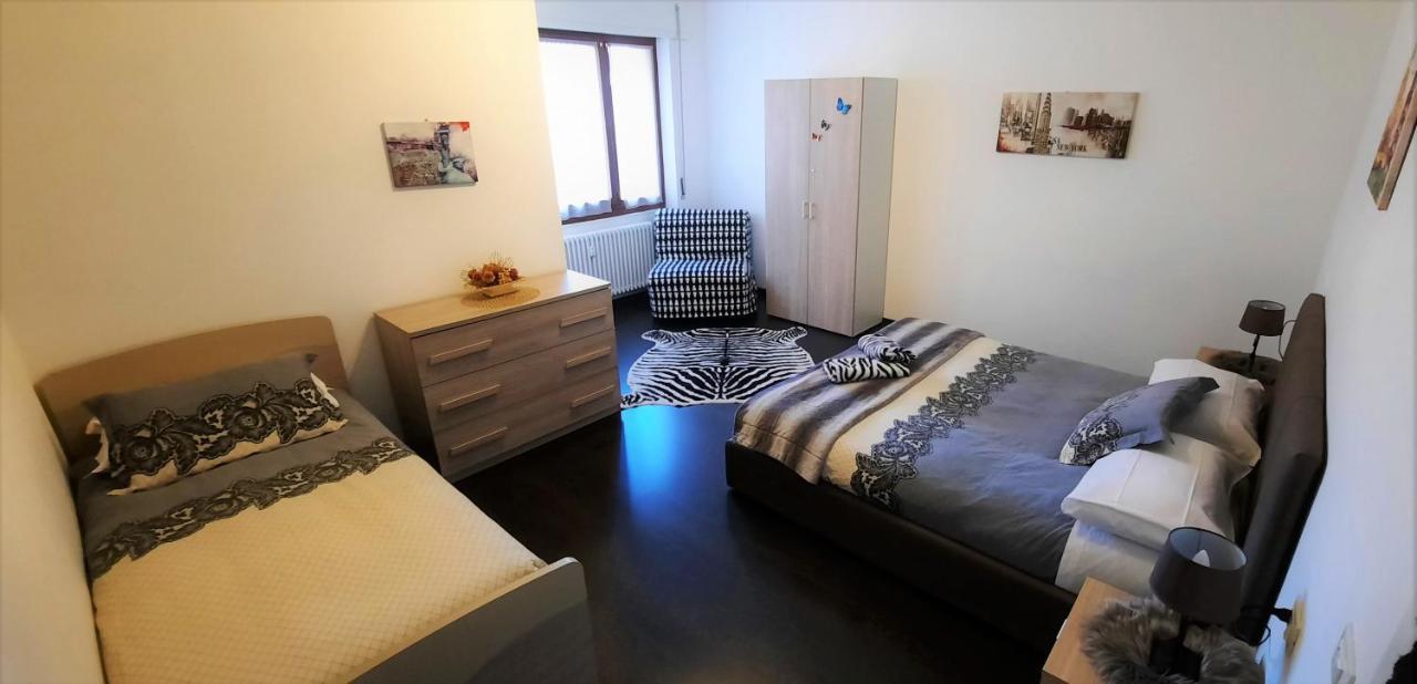 Lucini Ai Portici Apartment Tirano Luaran gambar